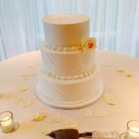 simple and sleek wedding cake.jpg