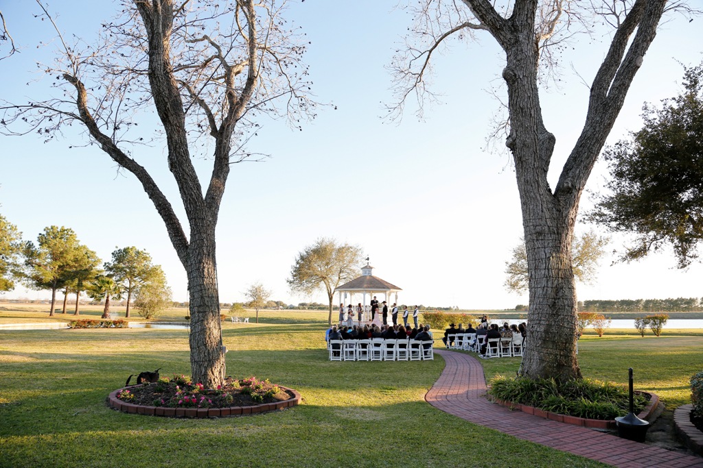 park like views at House  Estate-houston outdoor wedding venue