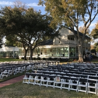outdoor-wedding-at-House-Estate-overlooking-the-lake
