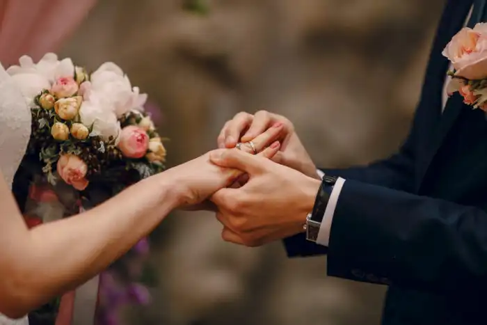 How About the 2022 Engagement Ring Designs We Love
