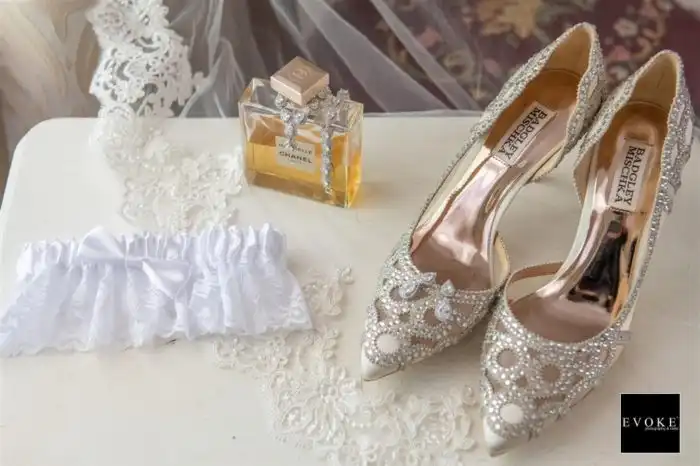 The Dos and Don’ts of Registering for Your Wedding