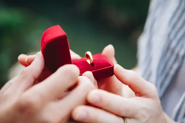 Preparing For an Engagement Shoot Has Never Been So Easy